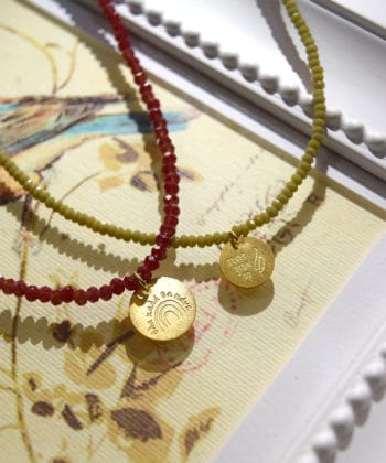 Kολιέ πέτρες επίχρυσο φλουρί Never Grow Up 2