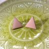 Ξύλινα σκουλαρίκια τρίγωνο ροζ 1