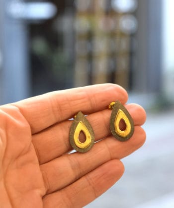 Σκουλαρίκια σταγόνες χρυσό μαύρο 2δ