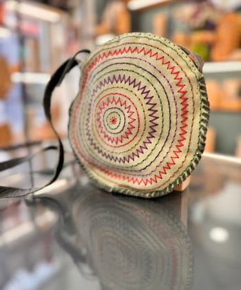 Τσαντάκι δέρμα με κέντημα Μπεζ 2