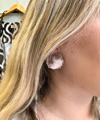 Σκουλαρίκια στρογγυλό ύφασμα μπεζ