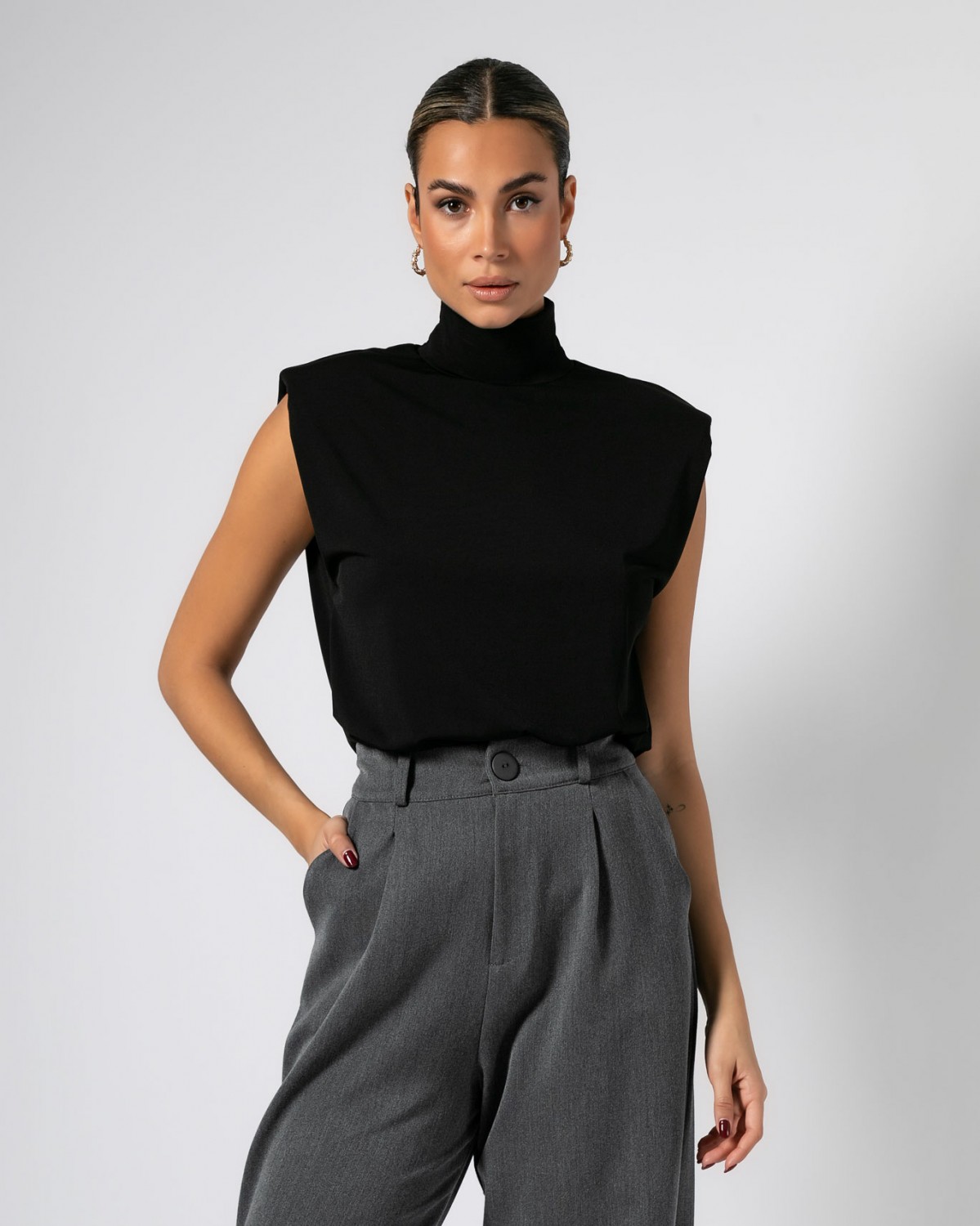 Sleeveless Turtleneck Top Black