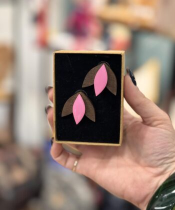 Ξύλινα Σκουλαρίκια Λουλούδι Lotus Μικρό Ροζ Φυσικό Καφέ΄1