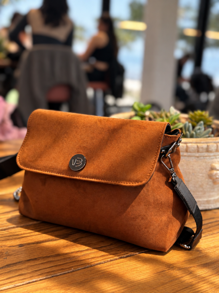 Taupe Crossbody Artonomous